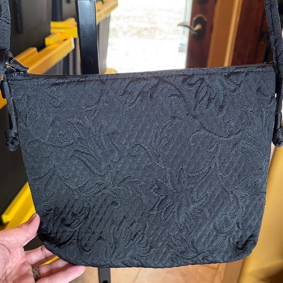 NWOT Designs By Sandra Black Floral Embroidered Quilted Crossbody Bag Handmade - Picture 4 of 9